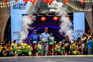 BIB: 226, 10300, 10024
                            <button type="button" onclick="openModal(21897886)" class="btn btn-primary btn-sm float-right btn-popup" data-toggle="modal" data-target=".modal-high-quality">
                        <i class="fas fa-shopping-cart"></i> Add to Cart
                    </button>
                                            <button type="button" onclick="isThisMe(21897886, true)" class="btn btn-success btn-sm float-right btn-popup btn-isme hidden" data-toggle="tooltip" data-placement="bottom" title="นี่คือรูปของคุณใช่ไหม คลิกที่นี่เพื่อเอาเข้าอัลบั้ม">
                        <i class="fas fa-plus"></i> Add to album
                    </button>
                    <button type="button" onclick="isThisMe(21897886, false)" class="btn btn-warning btn-sm float-right btn-popup btn-isnotme hidden">
                        <i class="fas fa-ban"></i> Remove from album
                    </button>